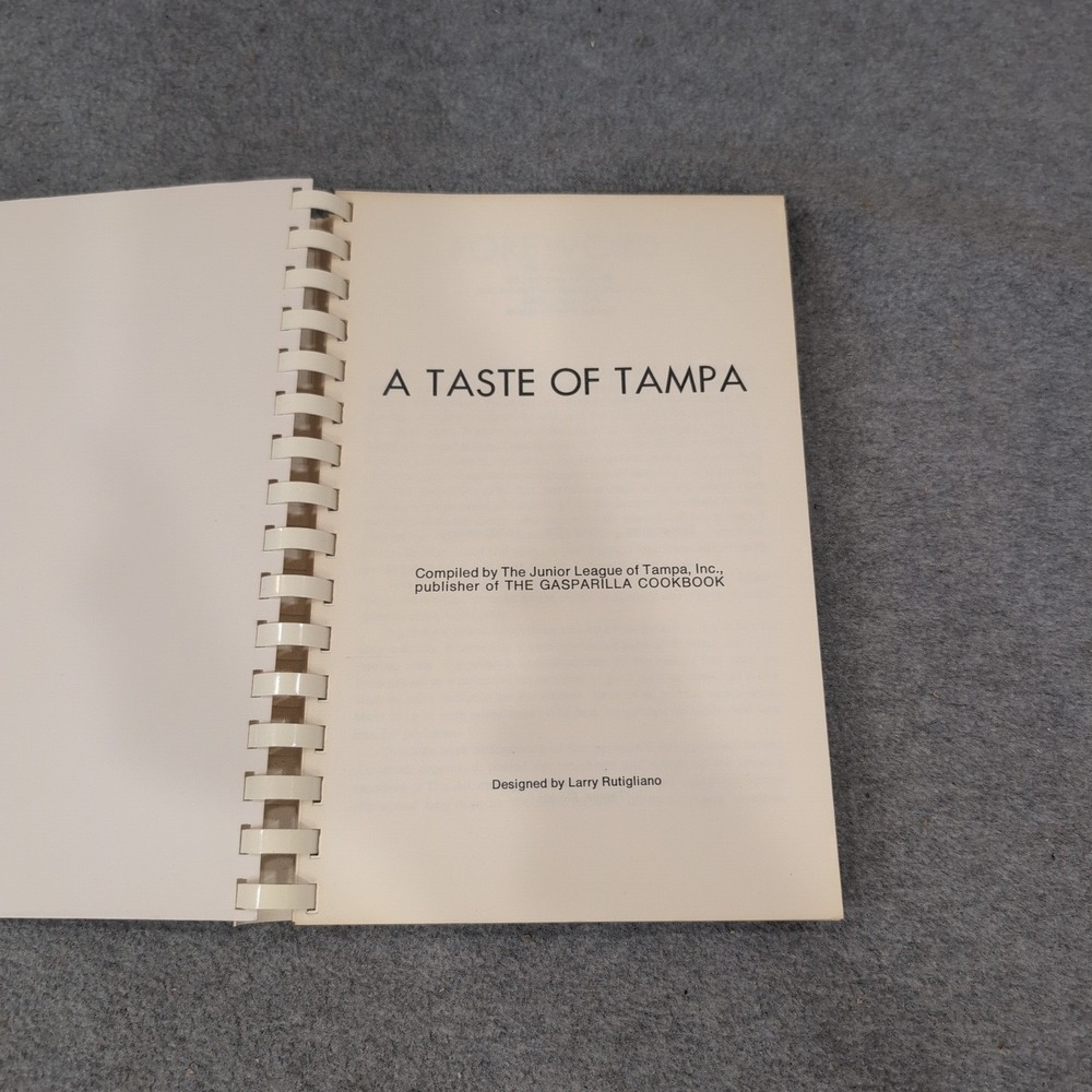 A Taste of Tampa Junior League Cookbook 1978 First Printing Florida Recipes - Picture 2 of 3